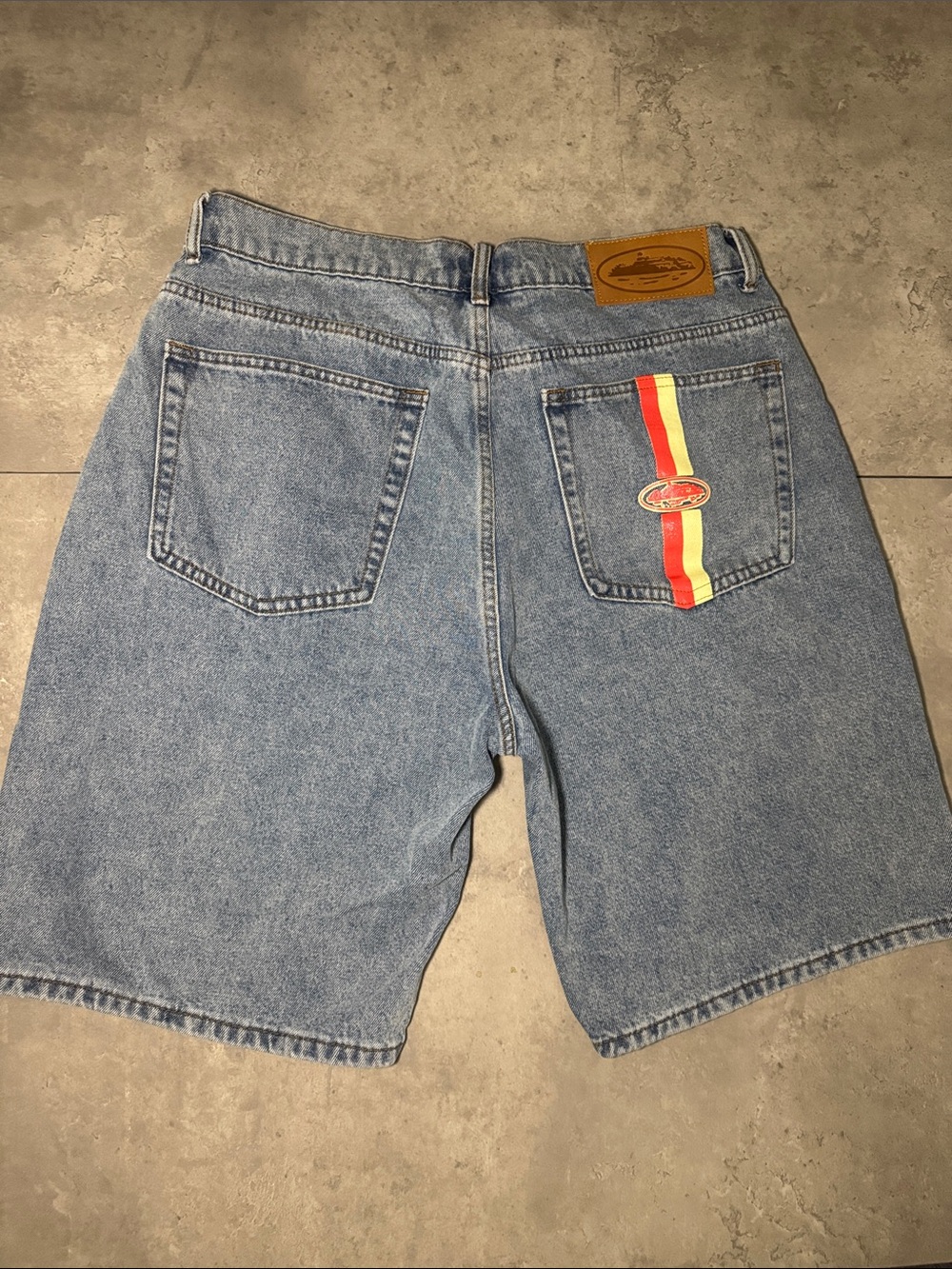 Classic Men's Light Blue Denim Shorts